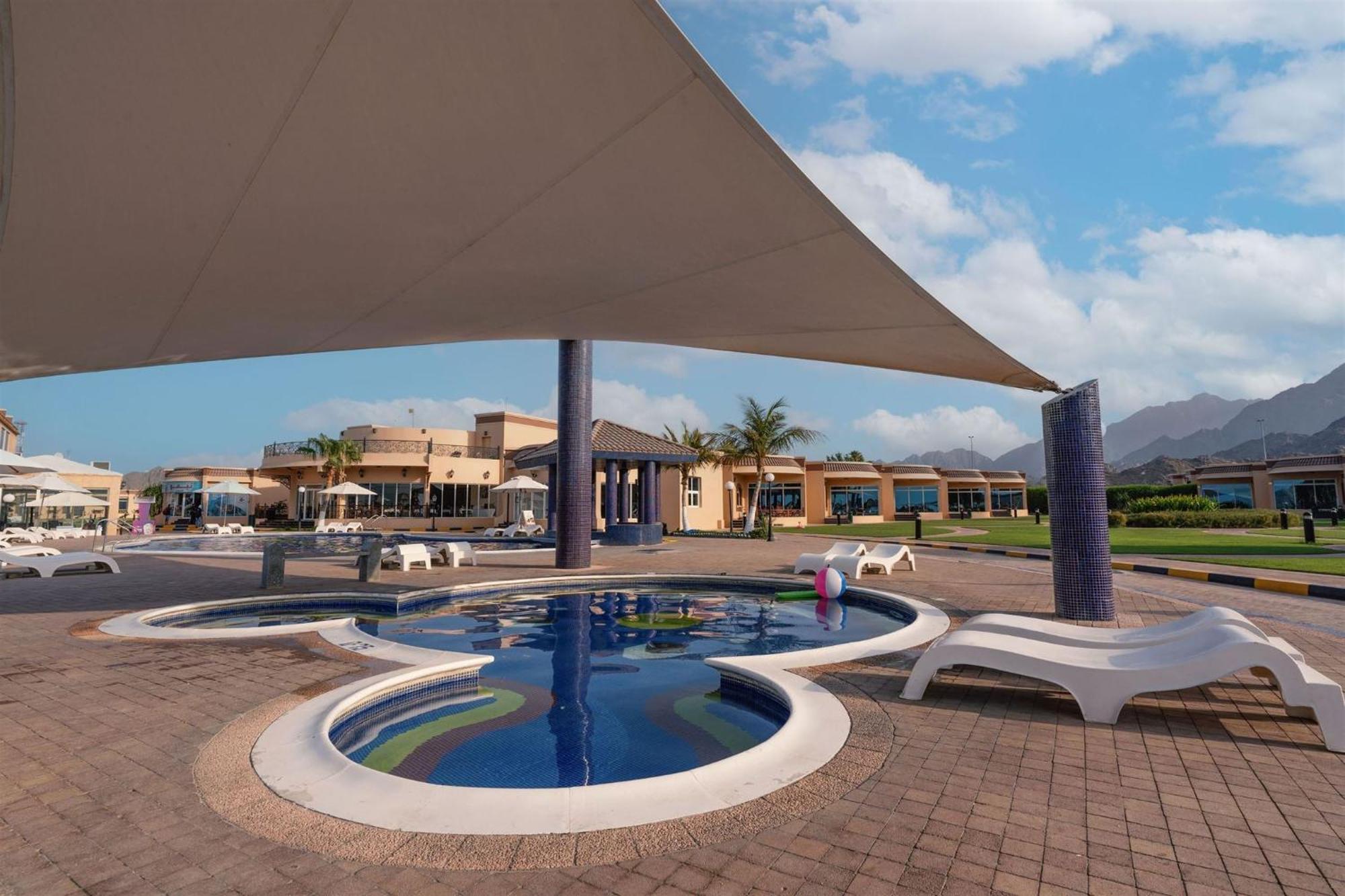 Royal Beach Hotel & Resort Dibba Exterior photo