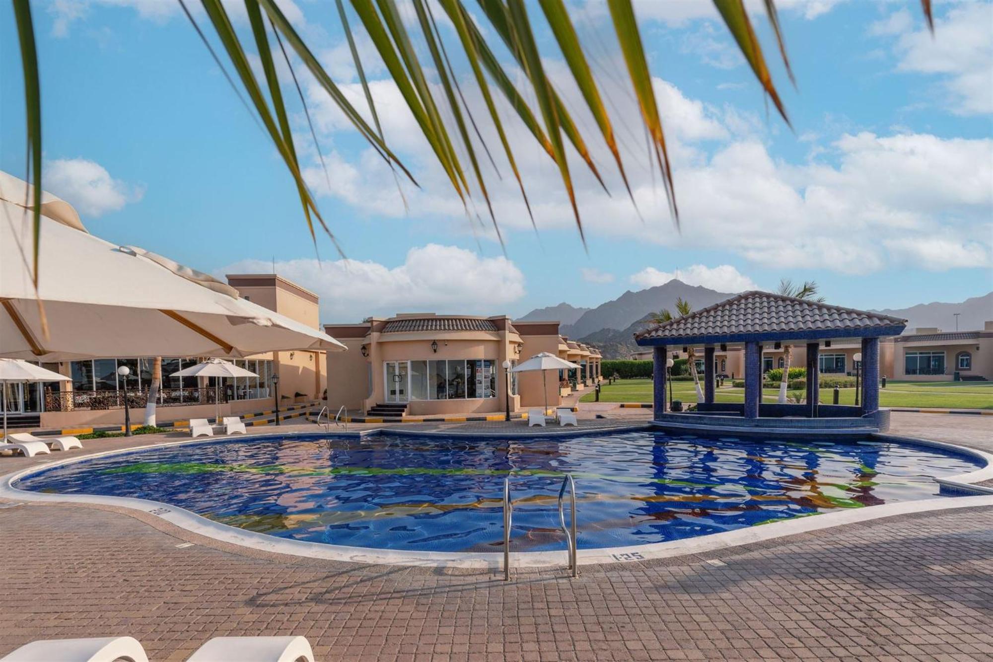 Royal Beach Hotel & Resort Dibba Exterior photo