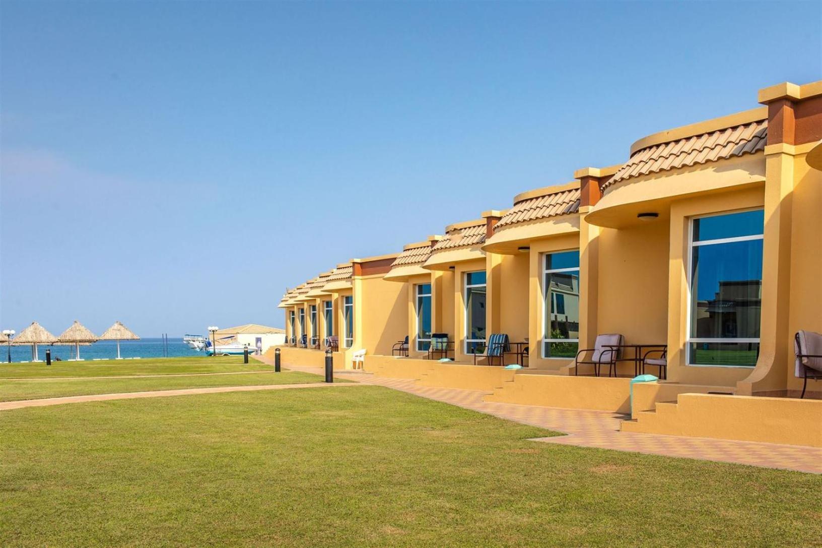 Royal Beach Hotel & Resort Dibba Exterior photo