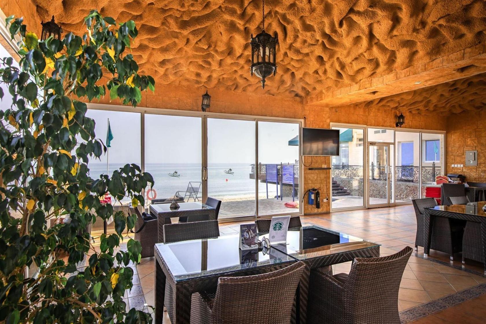Royal Beach Hotel & Resort Dibba Exterior photo