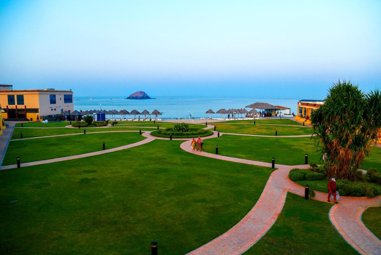 Royal Beach Hotel & Resort Dibba Exterior photo